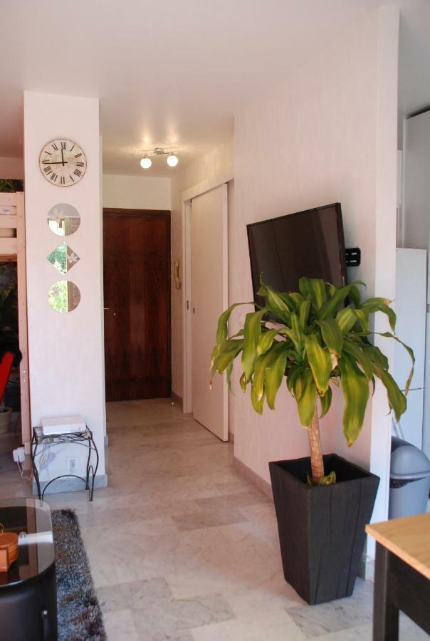 Studio - Juan Les Pins - Proximite Plages Antibes Eksteriør bilde